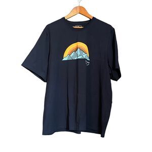 L.L.‎ Bean navy short sleeve mountain graphic tee